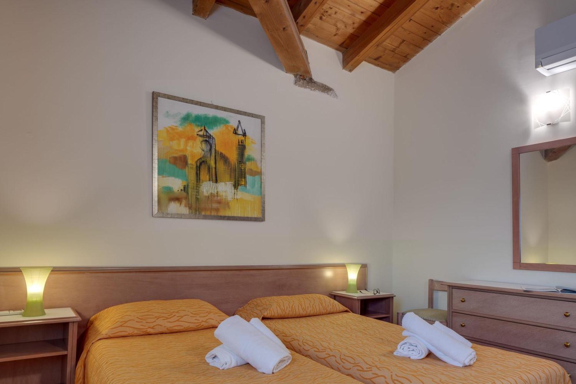 Residence La Filanda Costermano Luaran gambar